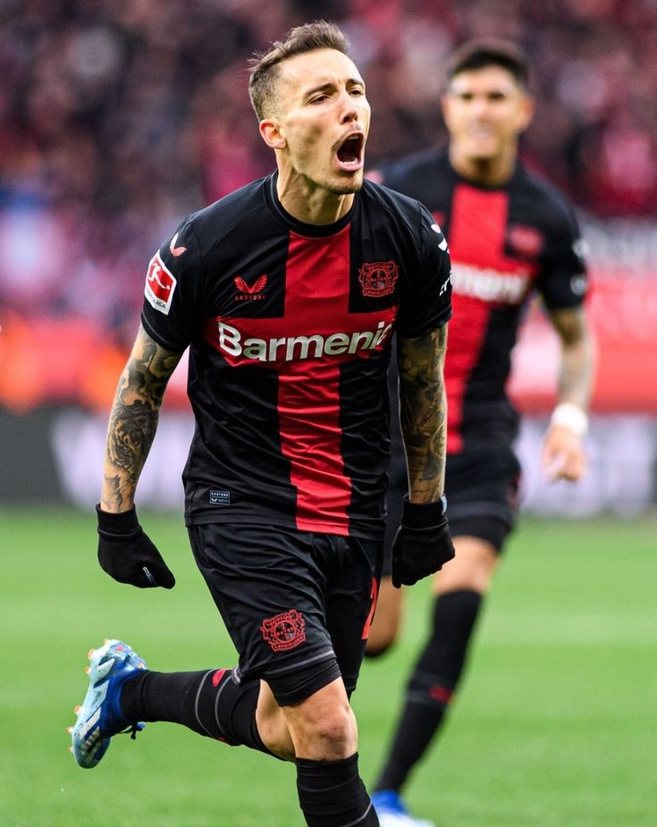 Alejandro Grimaldo wallpaper