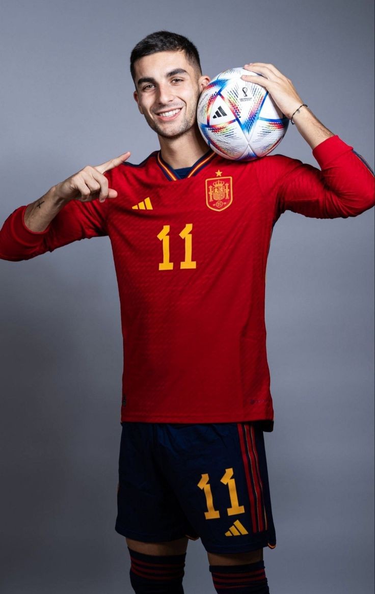 Fran Torres HD wallpaper