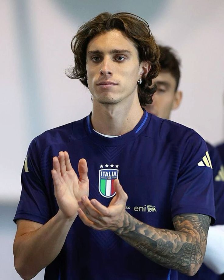 Riccardo Calafiori wallpaper