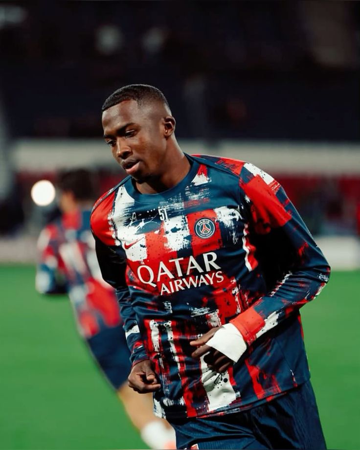 wallpaper willian Pacho 4k