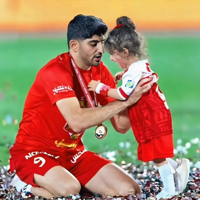 عکس مهدی ترابی و دخترش