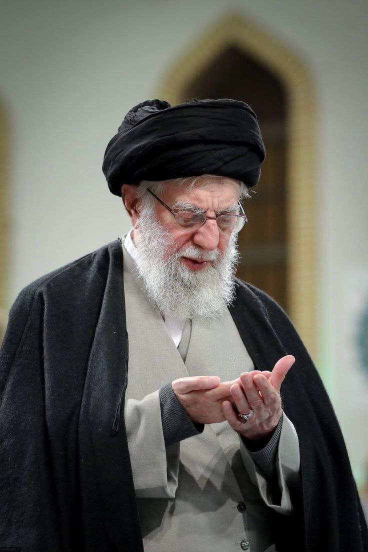 عکس سید علی خامنه‌ای