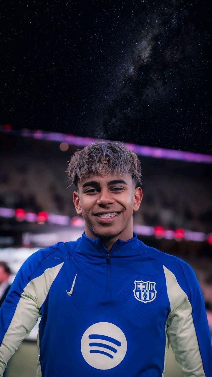 Lamine Yamal‎ wallpaper hd 