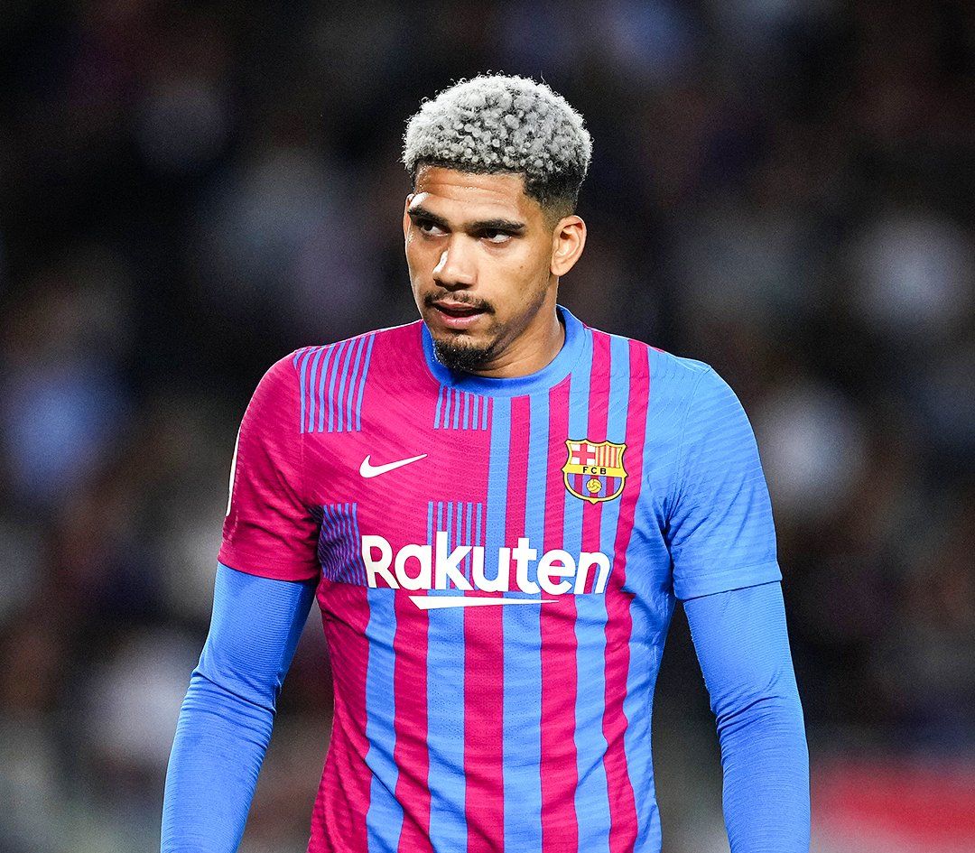 wallpaper Ronald Araujo