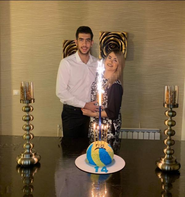 جواد کریمی و همسرش