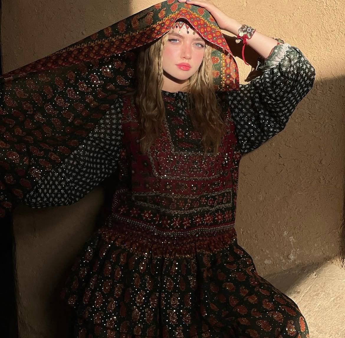 عکس پروفایل نگین حق دوست