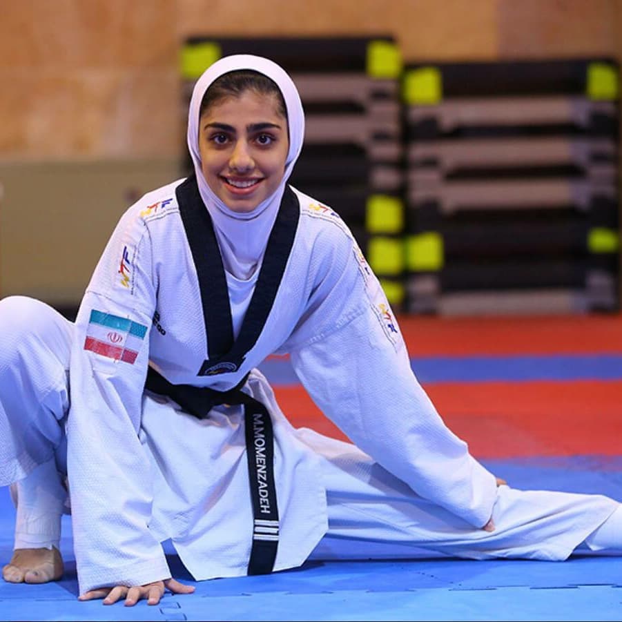 مهلا مومن‌زاده والپیپر 
