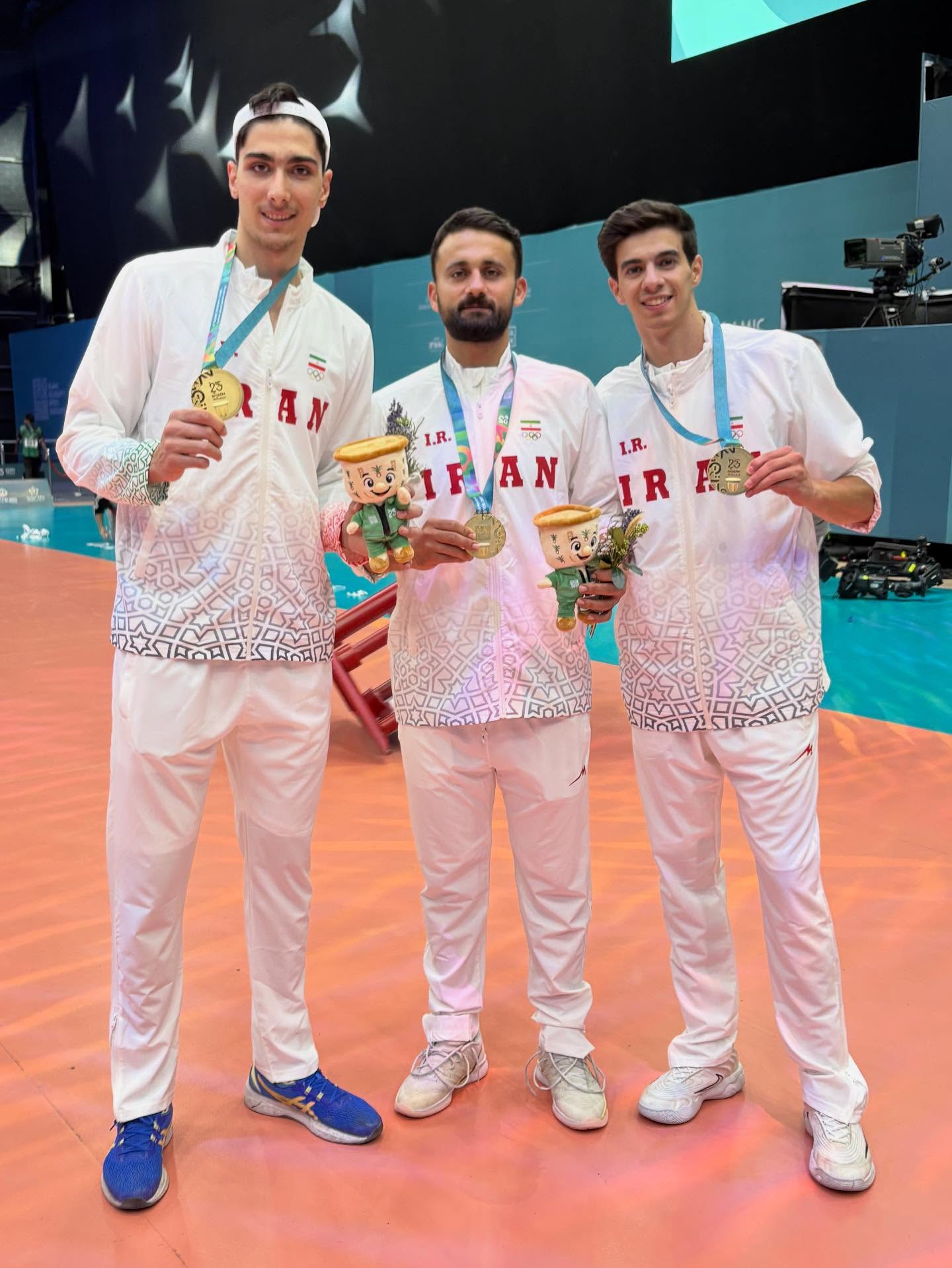 عکس‌های رسمی امیر آفتاب آذری