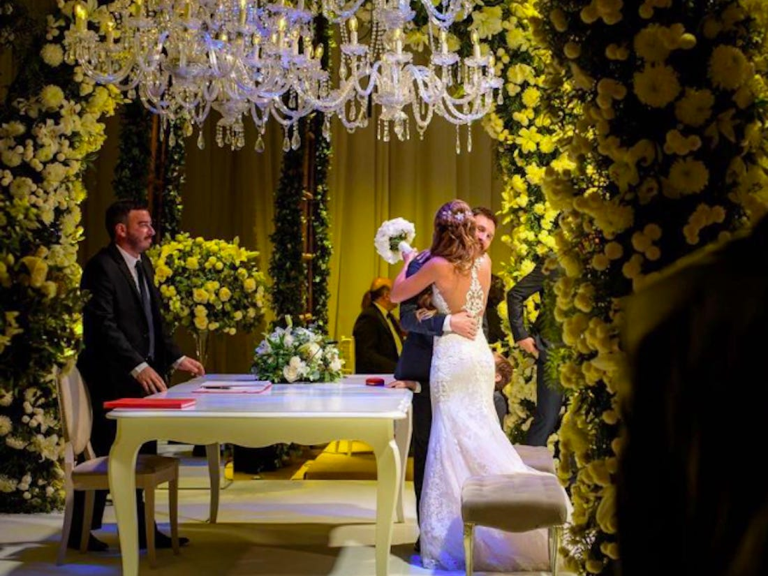 antonela roccuzzo and messi wedding photos