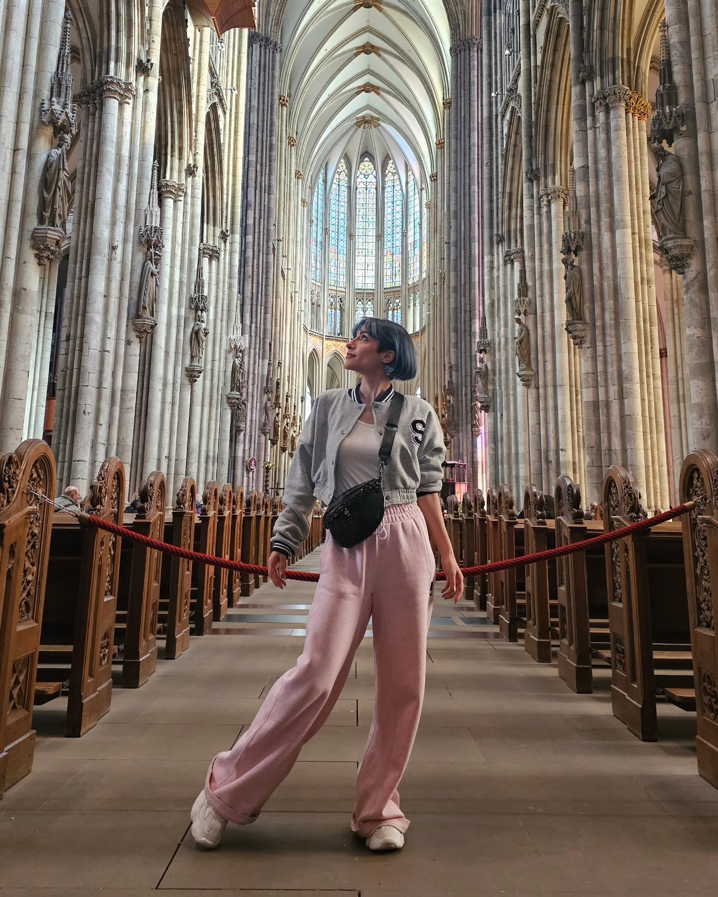 تمام عکس‌های منتشر شده از آرزو علی زلفی در منوتو 