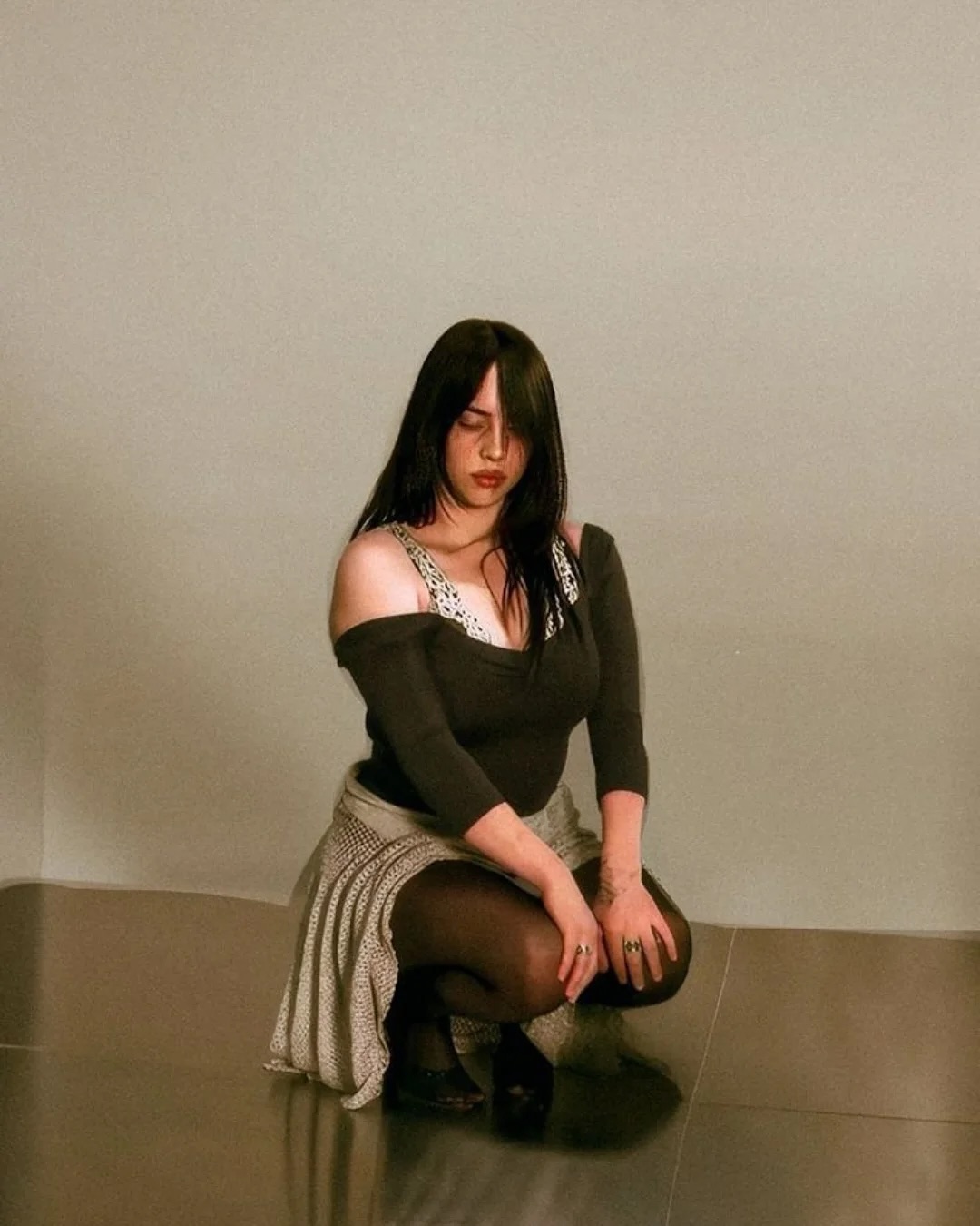 عکس سینه های سکسی بیلی آیلیش