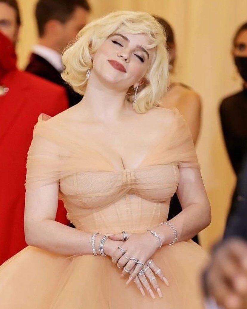 عکس نود بیلی آیلیش