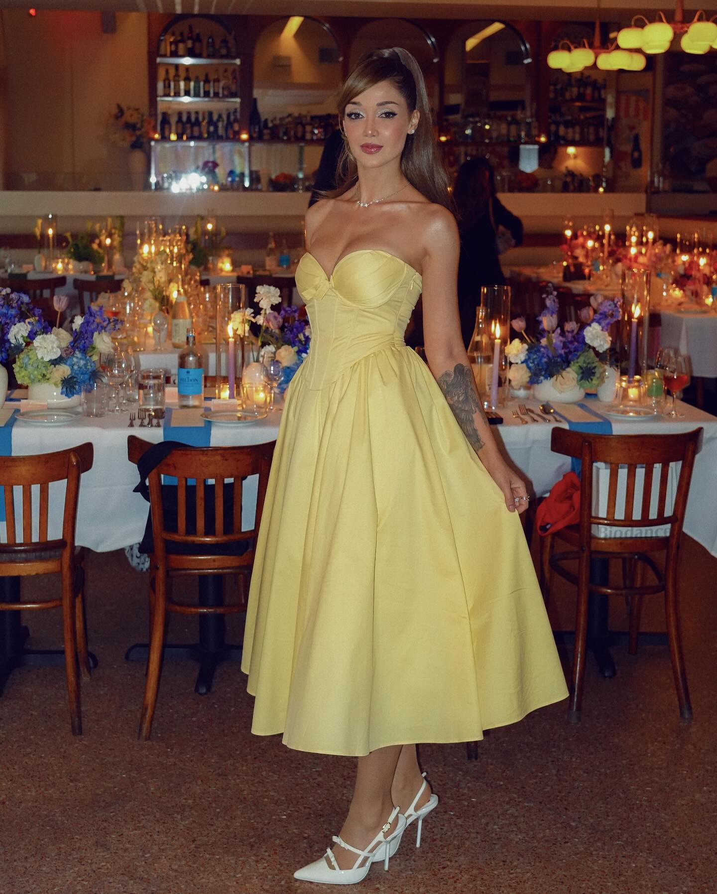 الناز گلرخ بدون حجاب