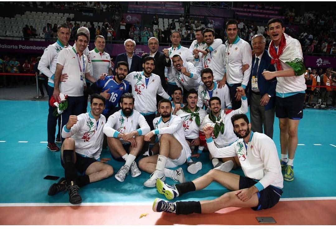 عکس فرهاد نظری افشار و مدال طلا 