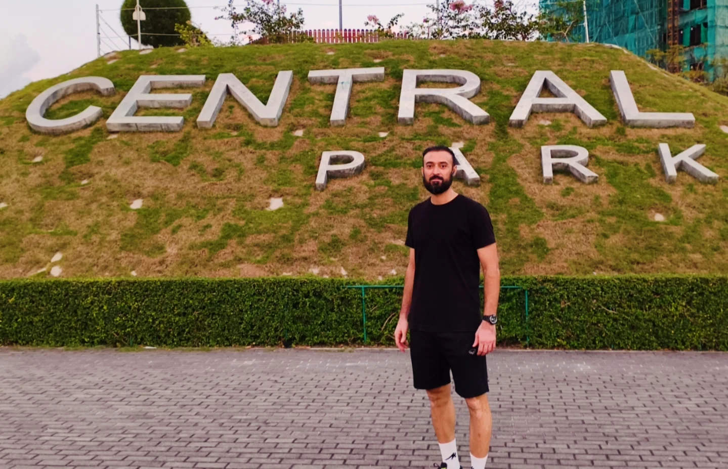 عکس فرهاد نظری افشار مربی مالدیو 