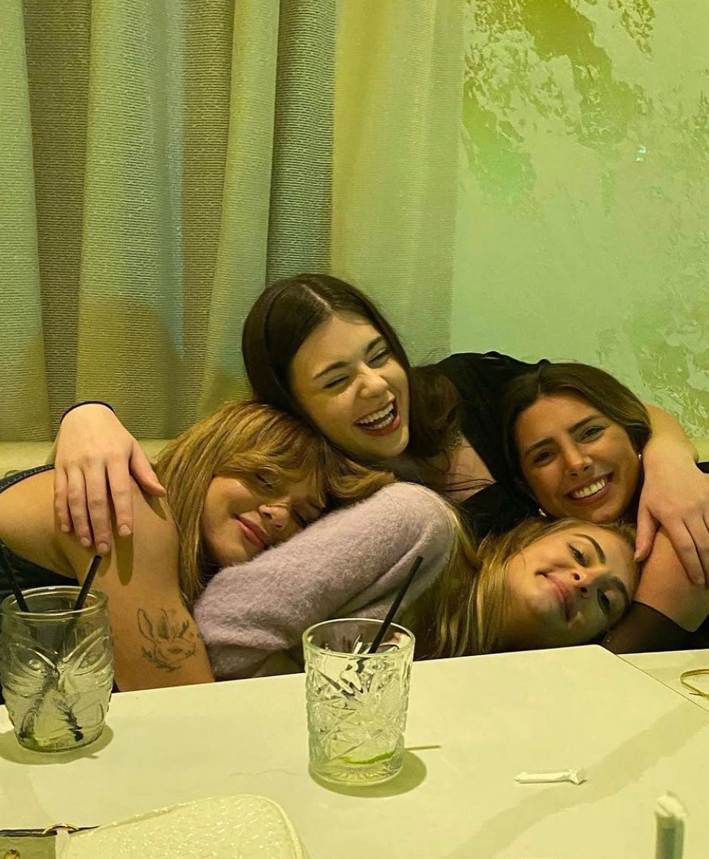 سکس ساده سکس ساده