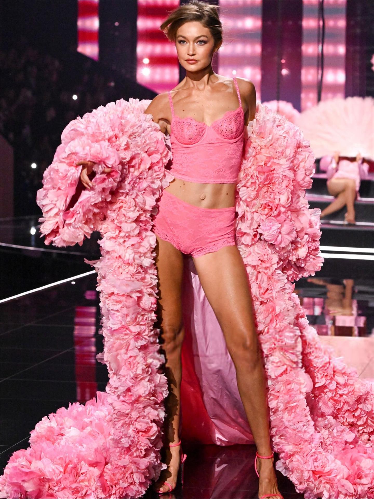 عکس جی جی حدید