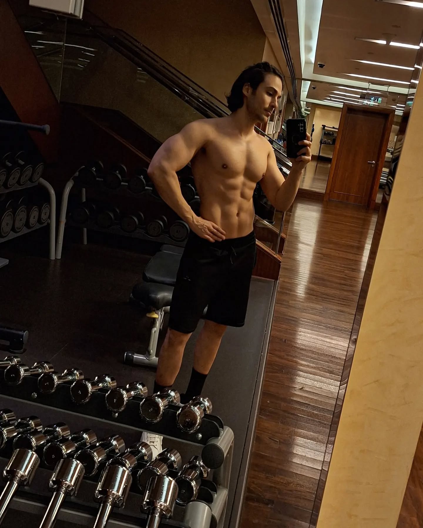 عکس حمید فدایی با الناز در حال گریه