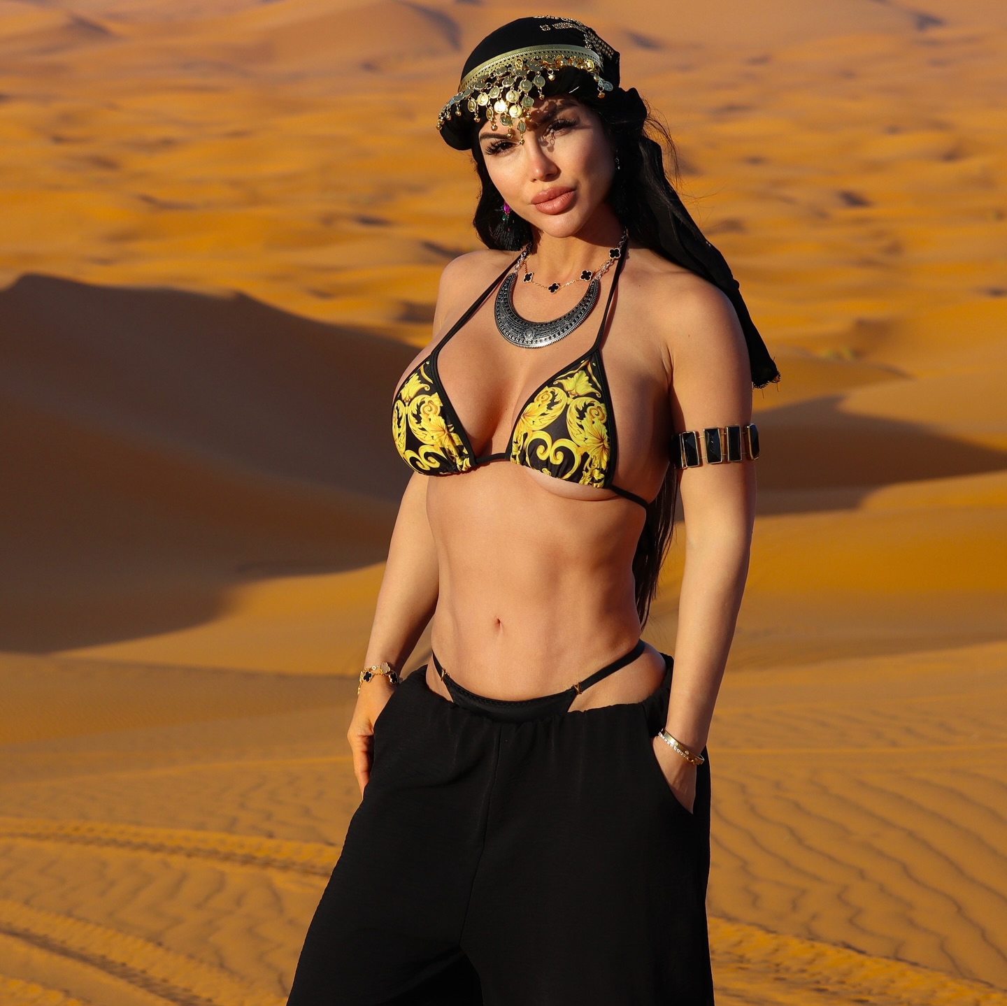 گالری عکس ملکه فیتنس