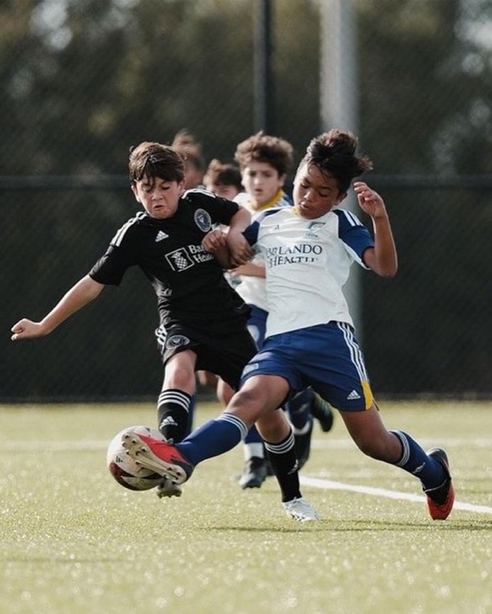 دانلود والپیپر با کیفیت تیاگو مسی برای دسکتاپ 