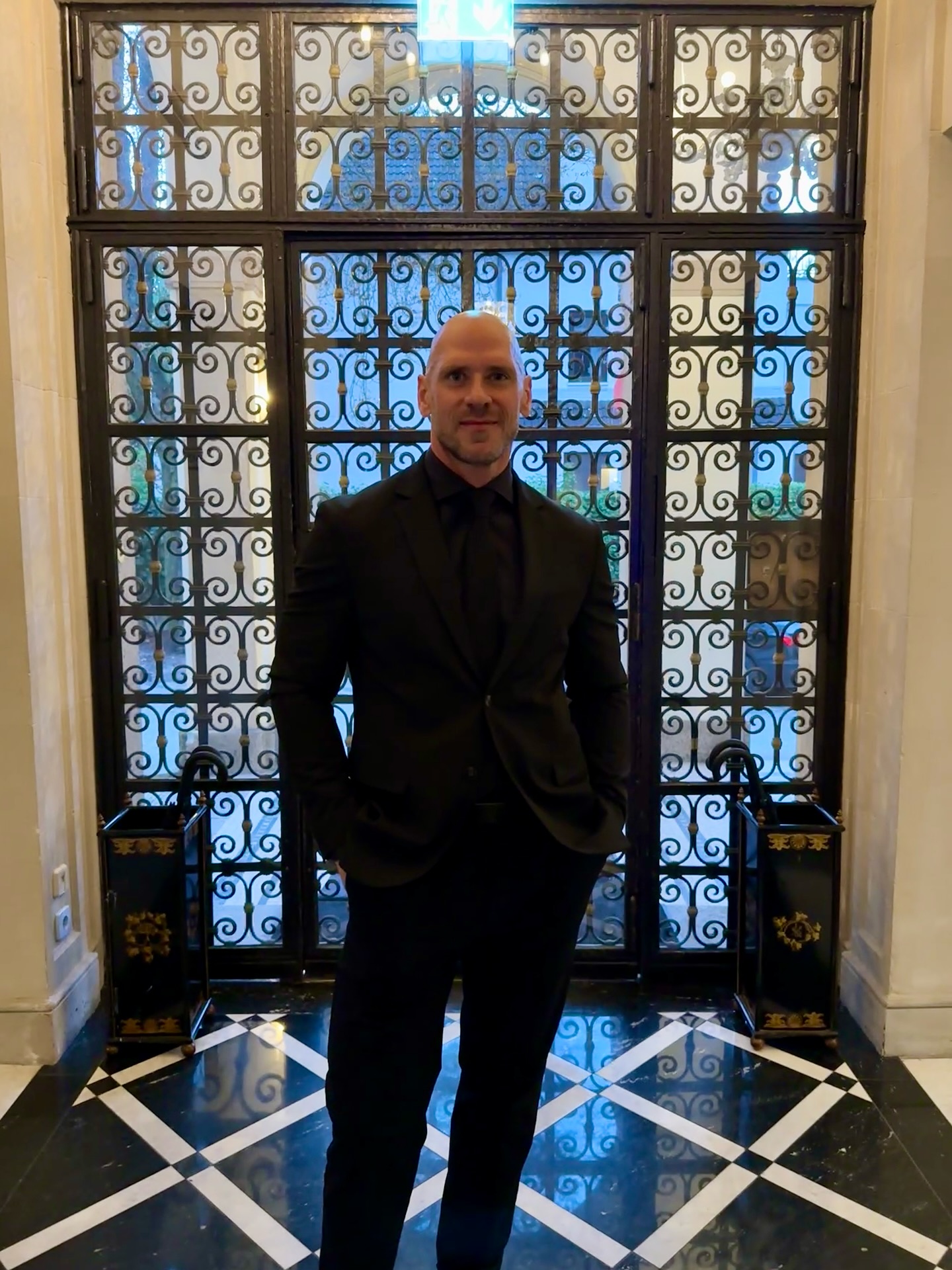 عکس لخت جانی سینز 