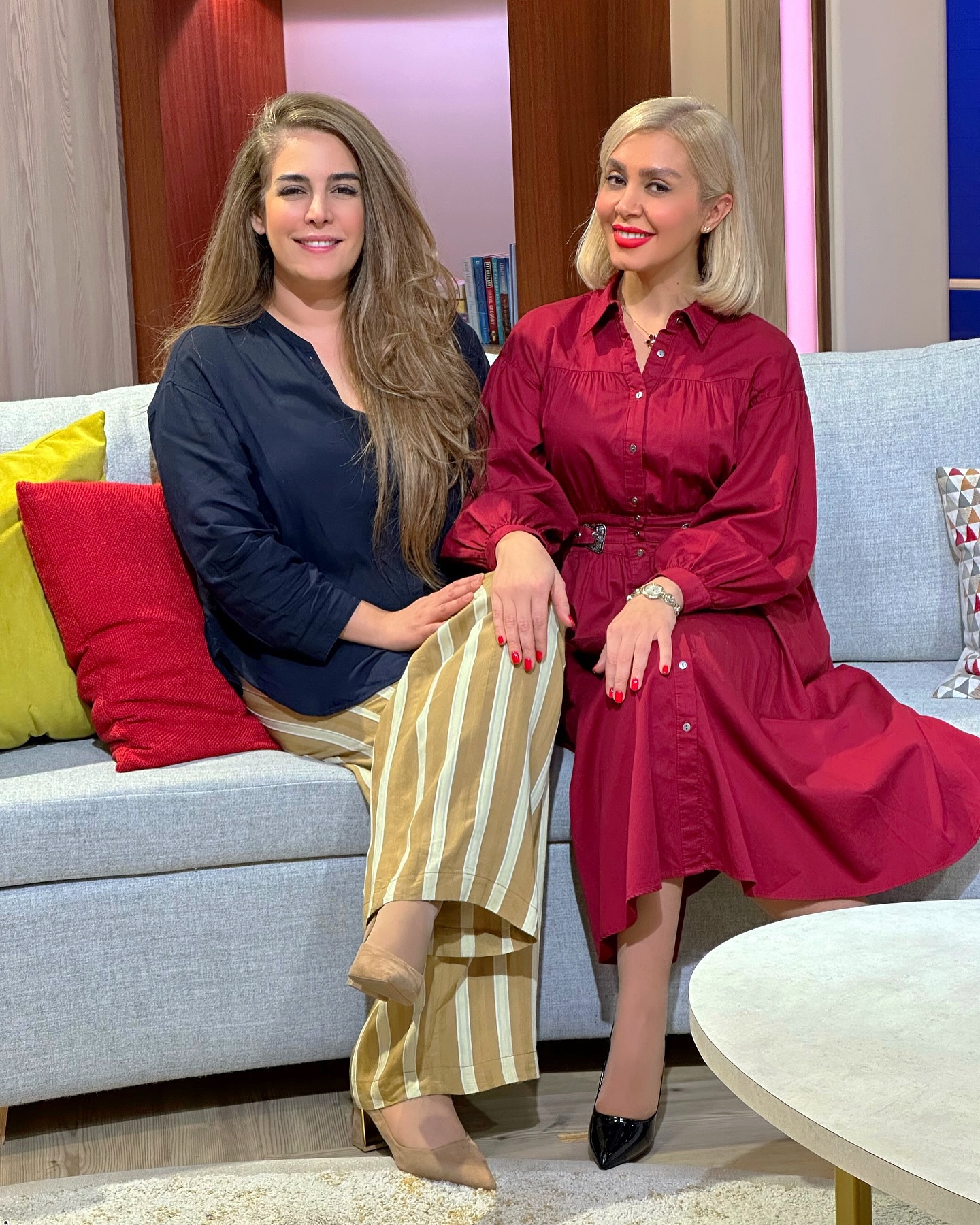 جدیدترین عکسهای ندا جناب در شبکه منو تو جدیدترین عکسهای ندا جناب در شبکه منو تو