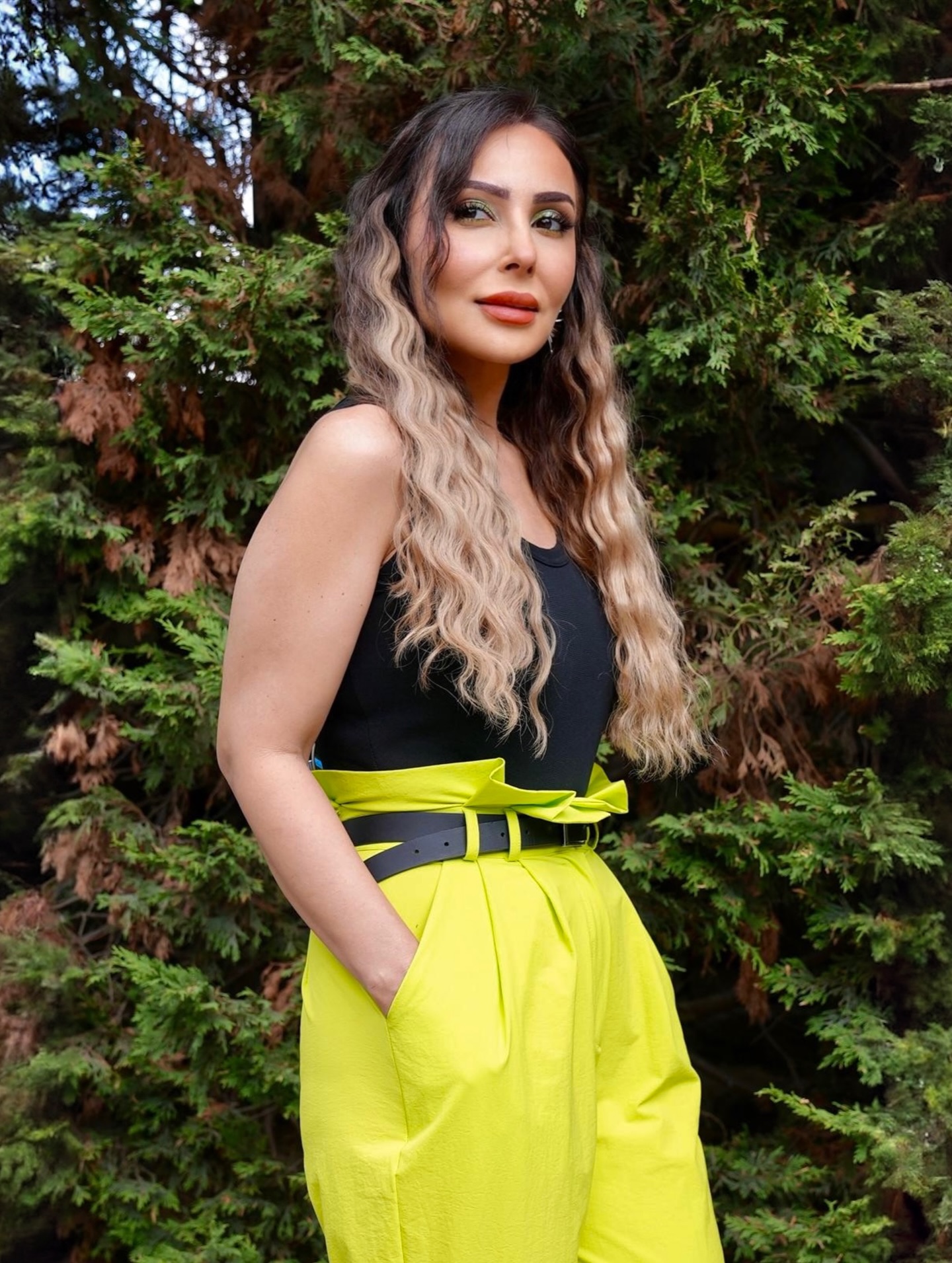 عکس پرستو صالحی همکاری