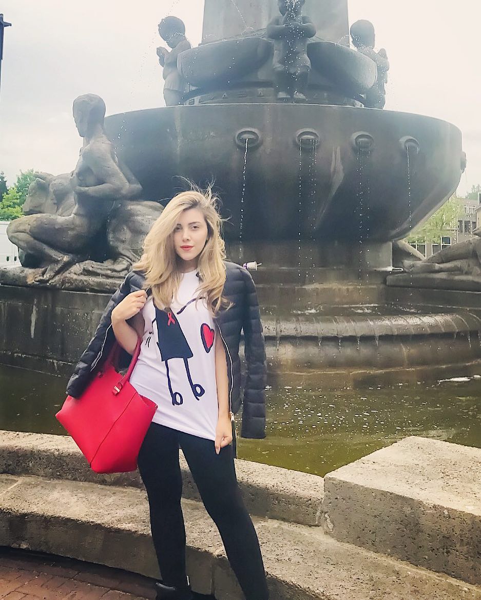 عکس سروین بیات سلفی