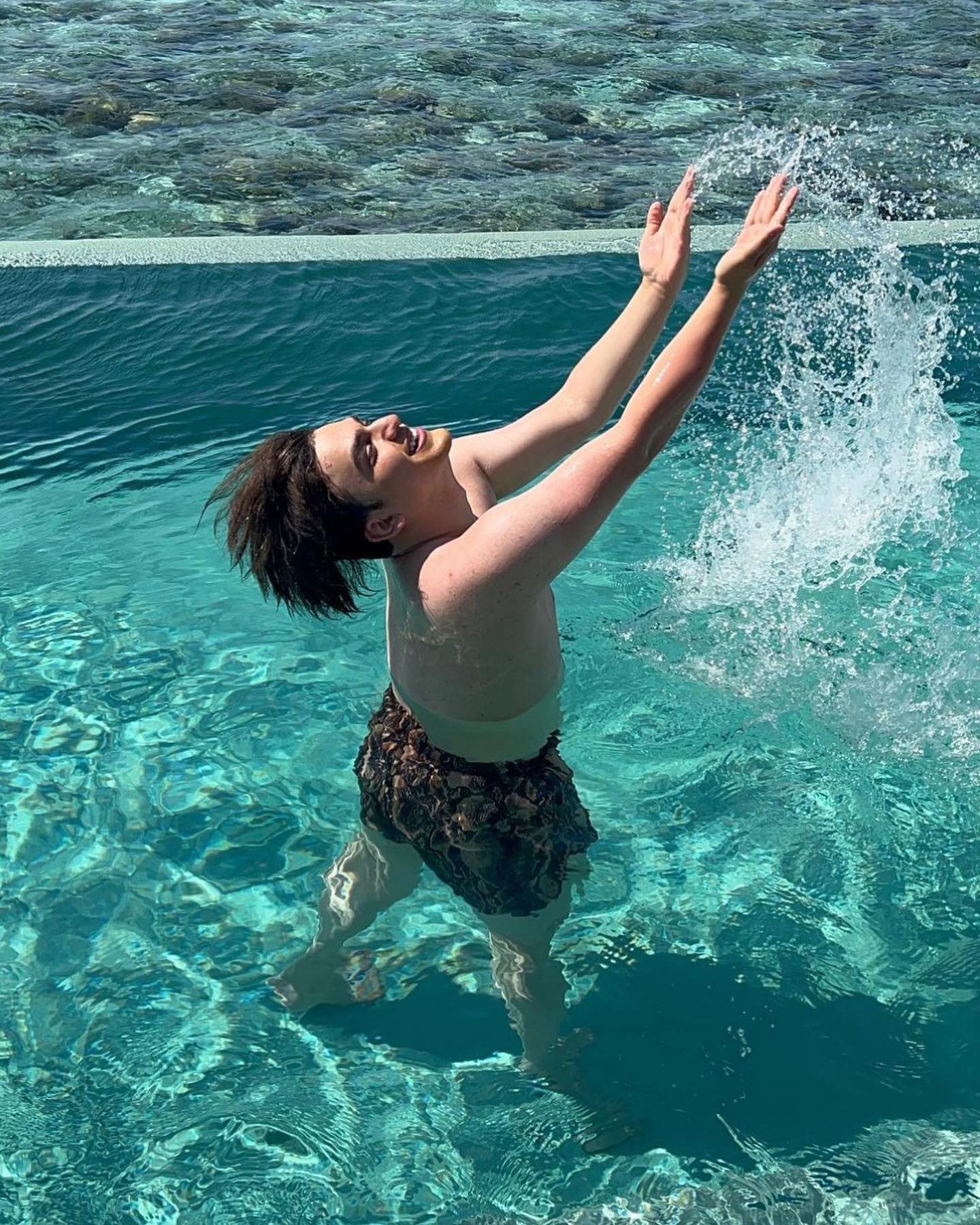 بررسی شایعات مربوط به عملهای بدن شهاب بلاگر بررسی شایعات مربوط به عملهای بدن شهاب بلاگر