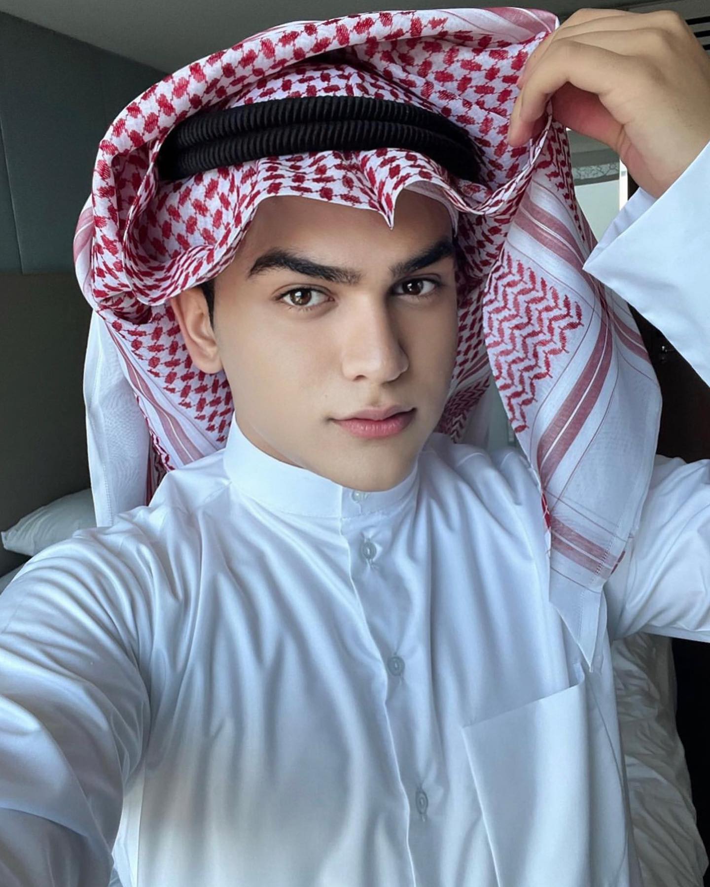 حقیقت درباره عکسهای بدون لباس و لخت شهاب بلاگر چیست؟ حقیقت درباره عکسهای بدون لباس و لخت شهاب بلاگر چیست؟