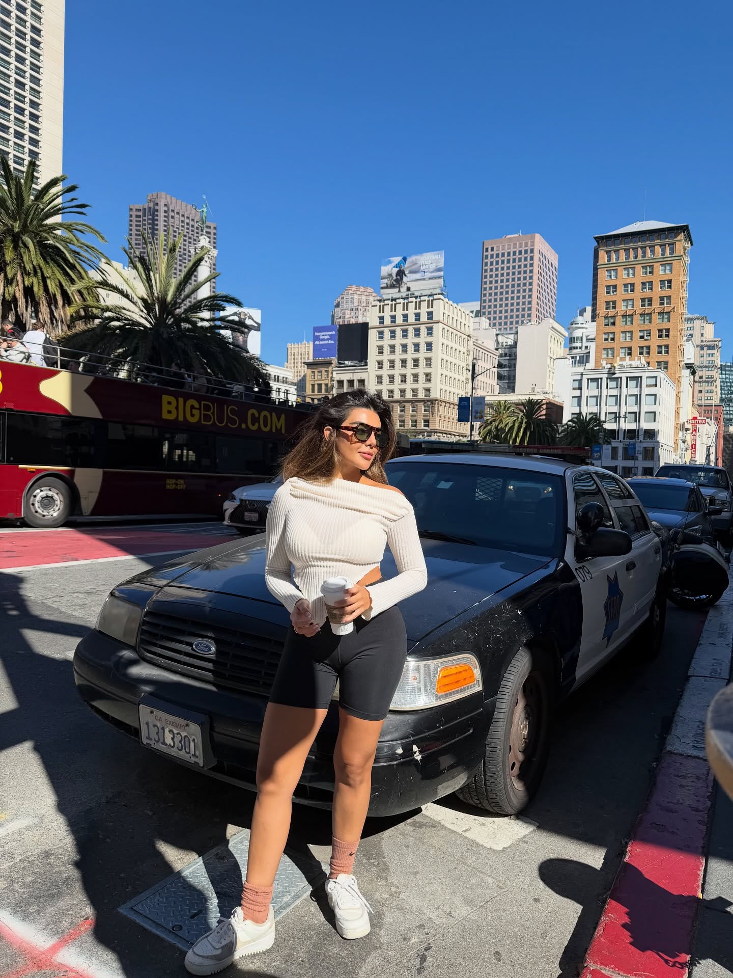 عکس فرش قرمز شل بیوتی