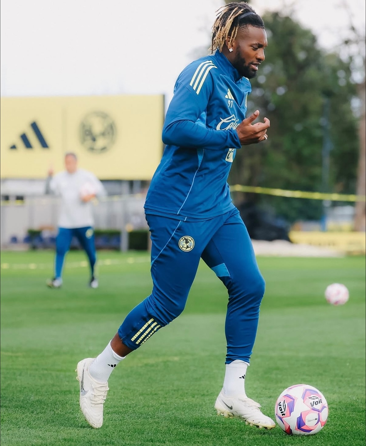 عکس تمرین آلن سن ماکسیمین