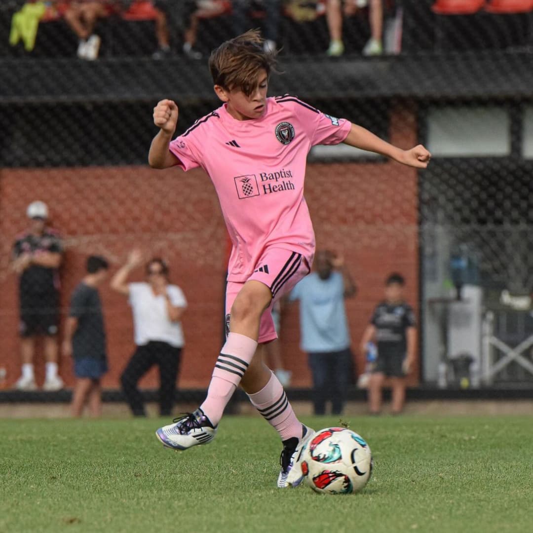 والپیپر فوتبالی تیاگو مسی ۲۰۲۵