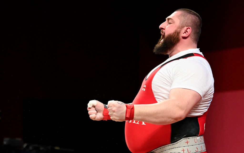 آیت شریفی و تالاخادزه