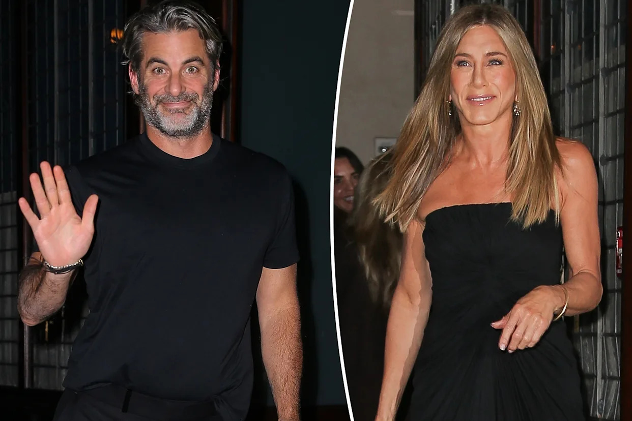 جیم کرتیس و آنیستون روی فرش قرمز جیم کرتیس و آنیستون روی فرش قرمز