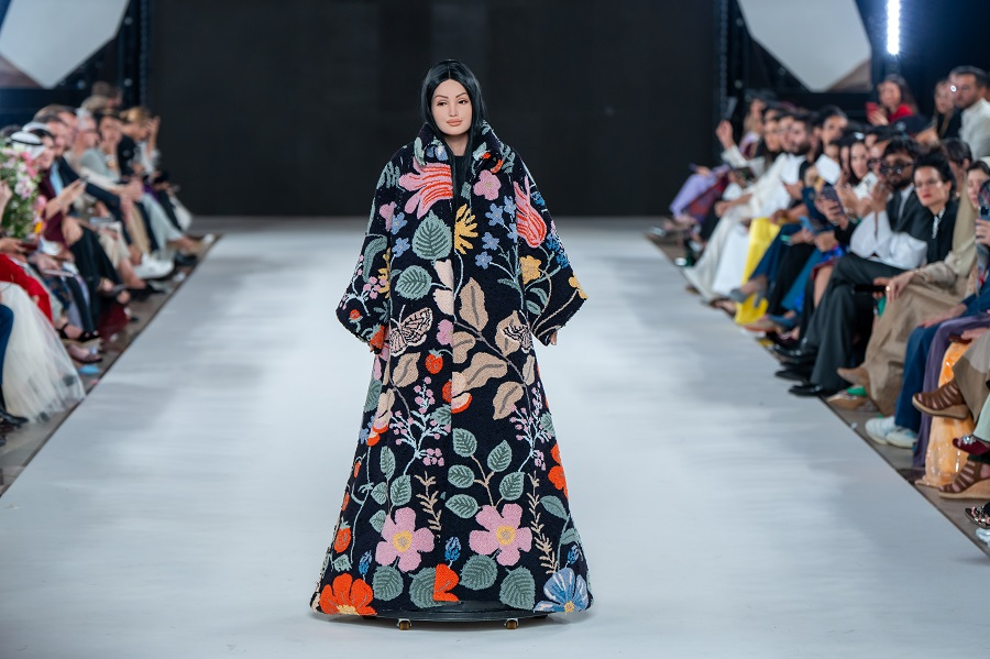 ربات انسان‌ در هفته مد ریاض 2025