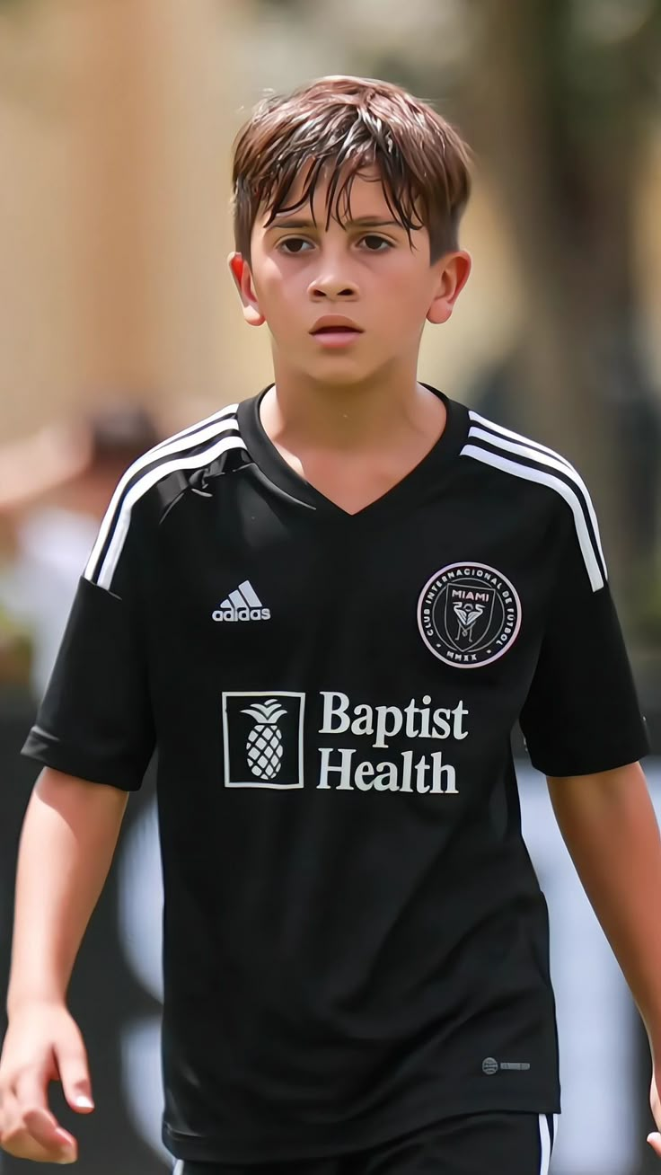 زیباترین عکس‌های خانوادگی تیاگو مسی با پدر و مادرش 