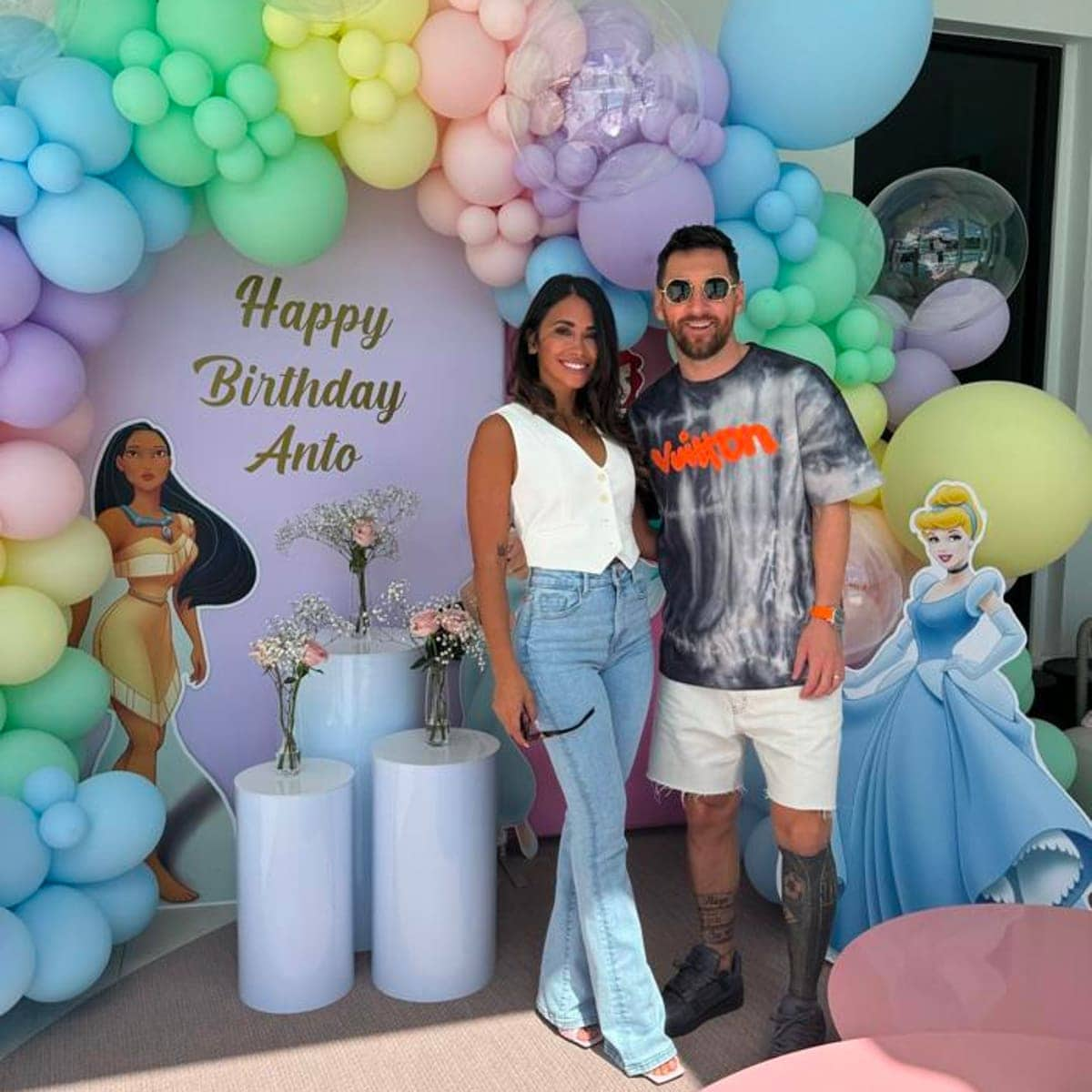 عکس آنتونلا روکوتزو در جشن تولد