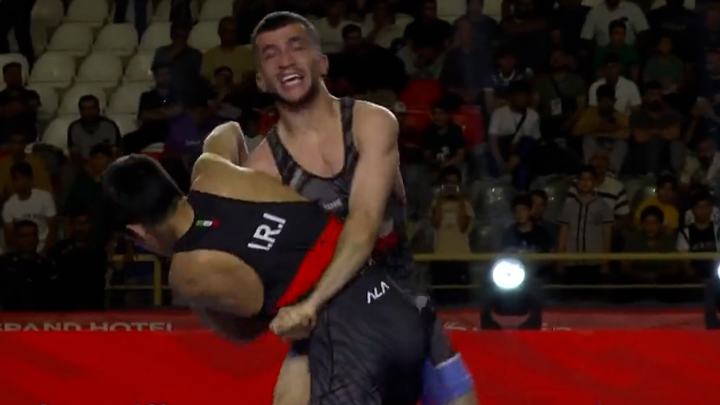 عکس تمرینات محمدپویا اسدی 