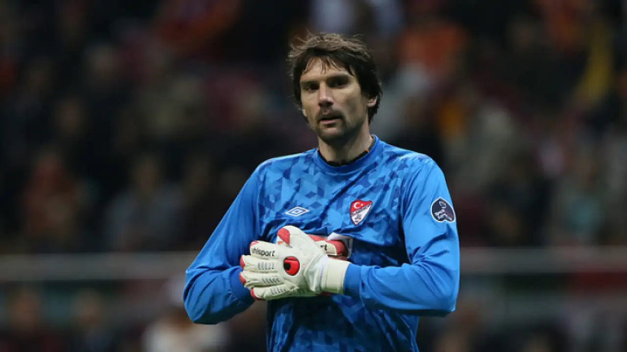 قد وانیا ایوسا قد وانیا ایوسا