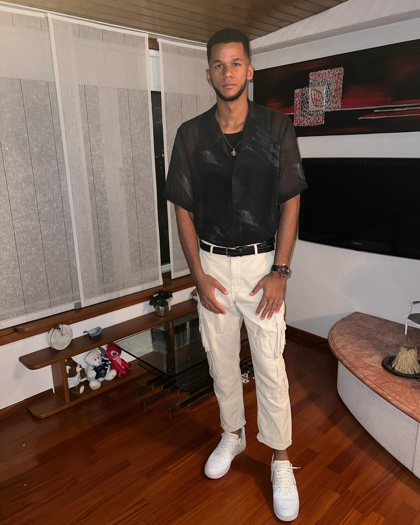 اوسنیل مرگارخو عکس اوسنیل مرگارخو عکس