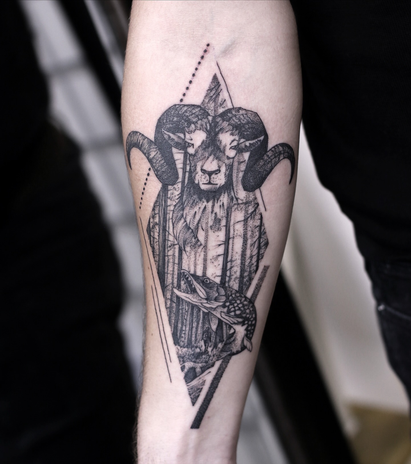 ایده تتو پشت پا ایده تتو پشت پا