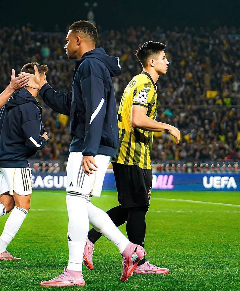 شروع فوتبال دستان ساتپائف از کجا بود شروع فوتبال دستان ساتپائف از کجا بود