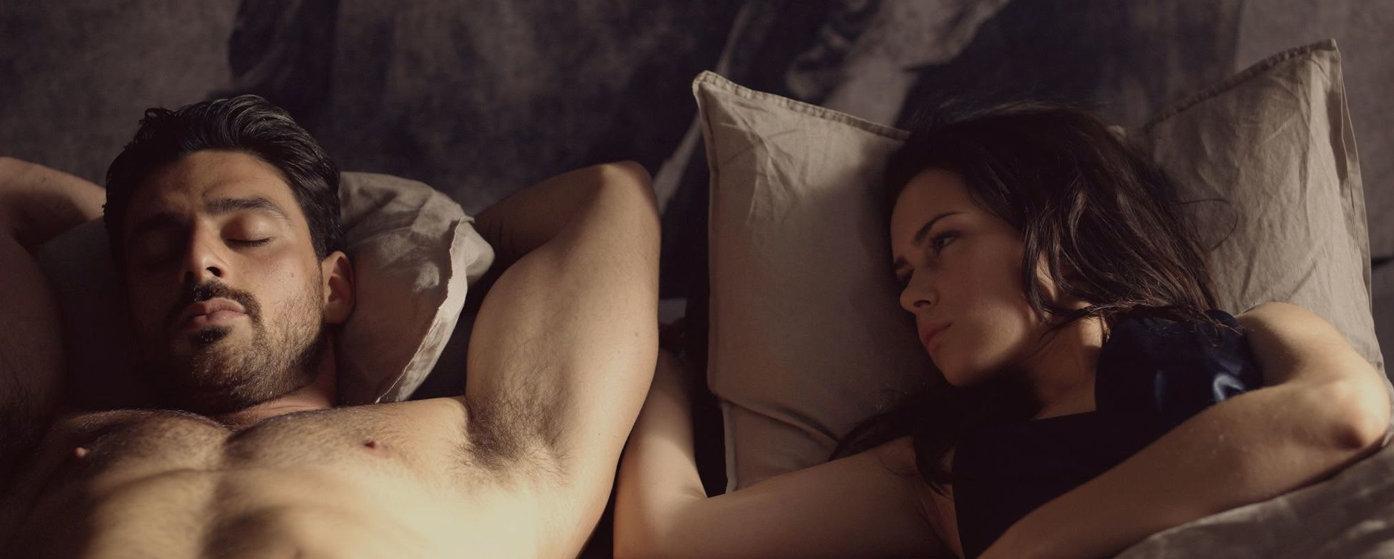 خلاصه فیلم ۳۶۵ روز خلاصه فیلم ۳۶۵ روز