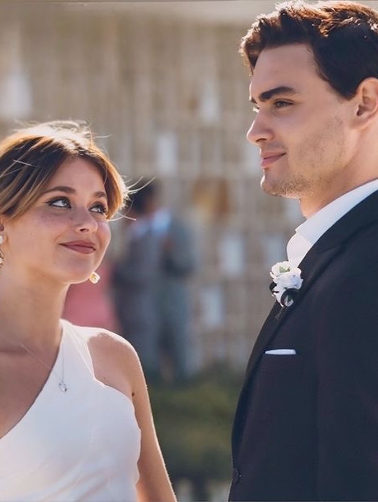 گابریل گوارا و نیکول والاس گابریل گوارا و نیکول والاس