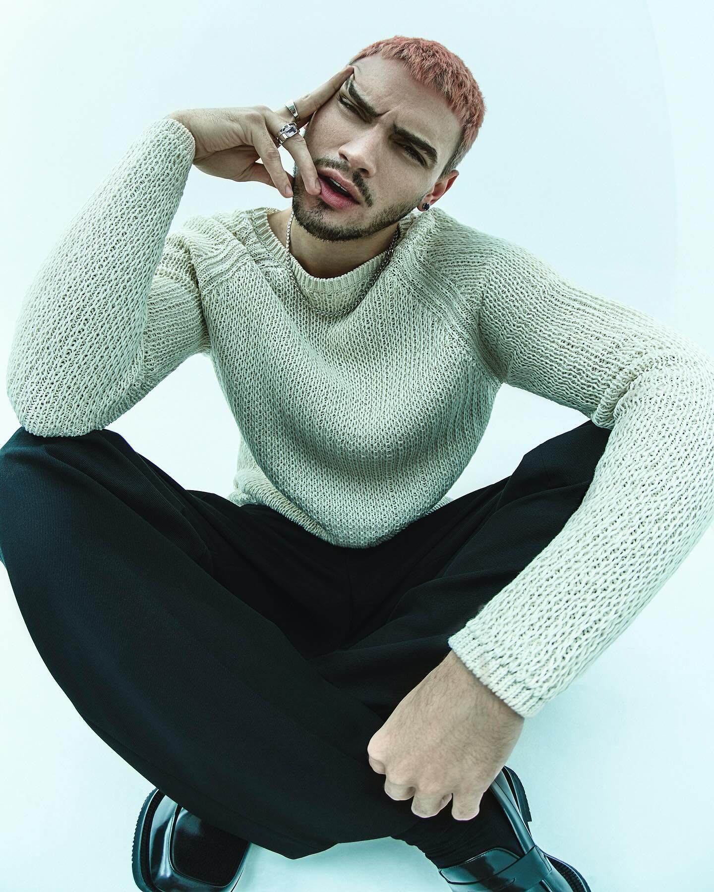 گابریل گوارا پروفایل گابریل گوارا پروفایل