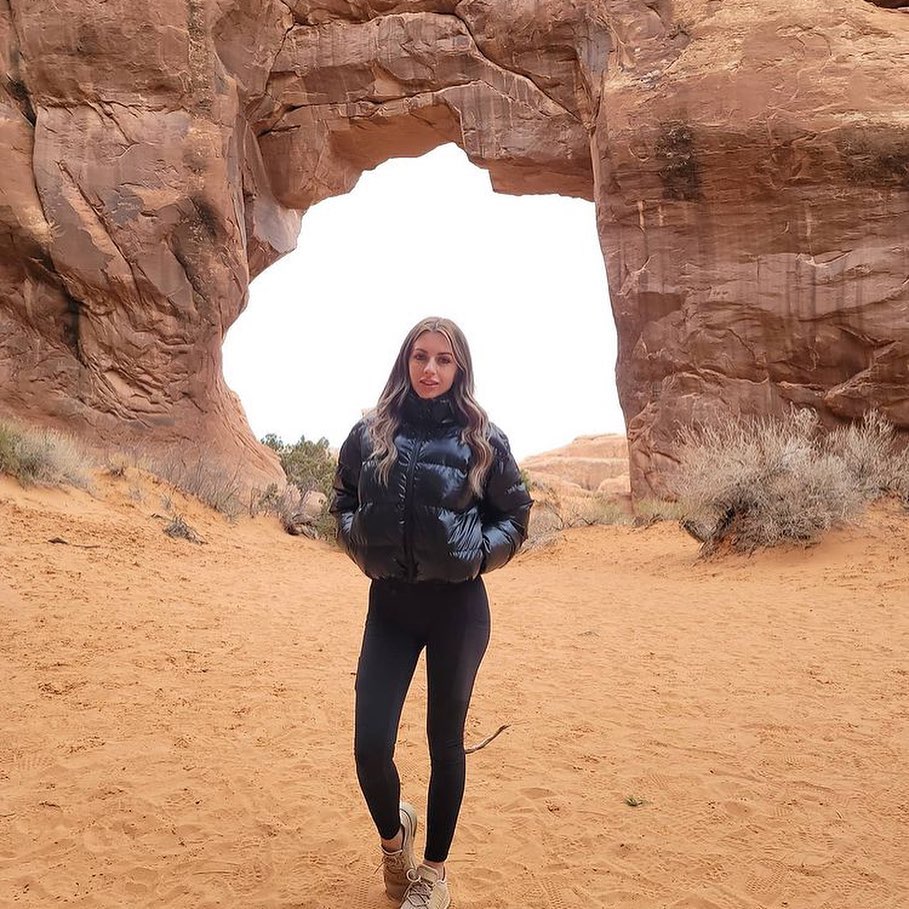 لکسی بل threesome