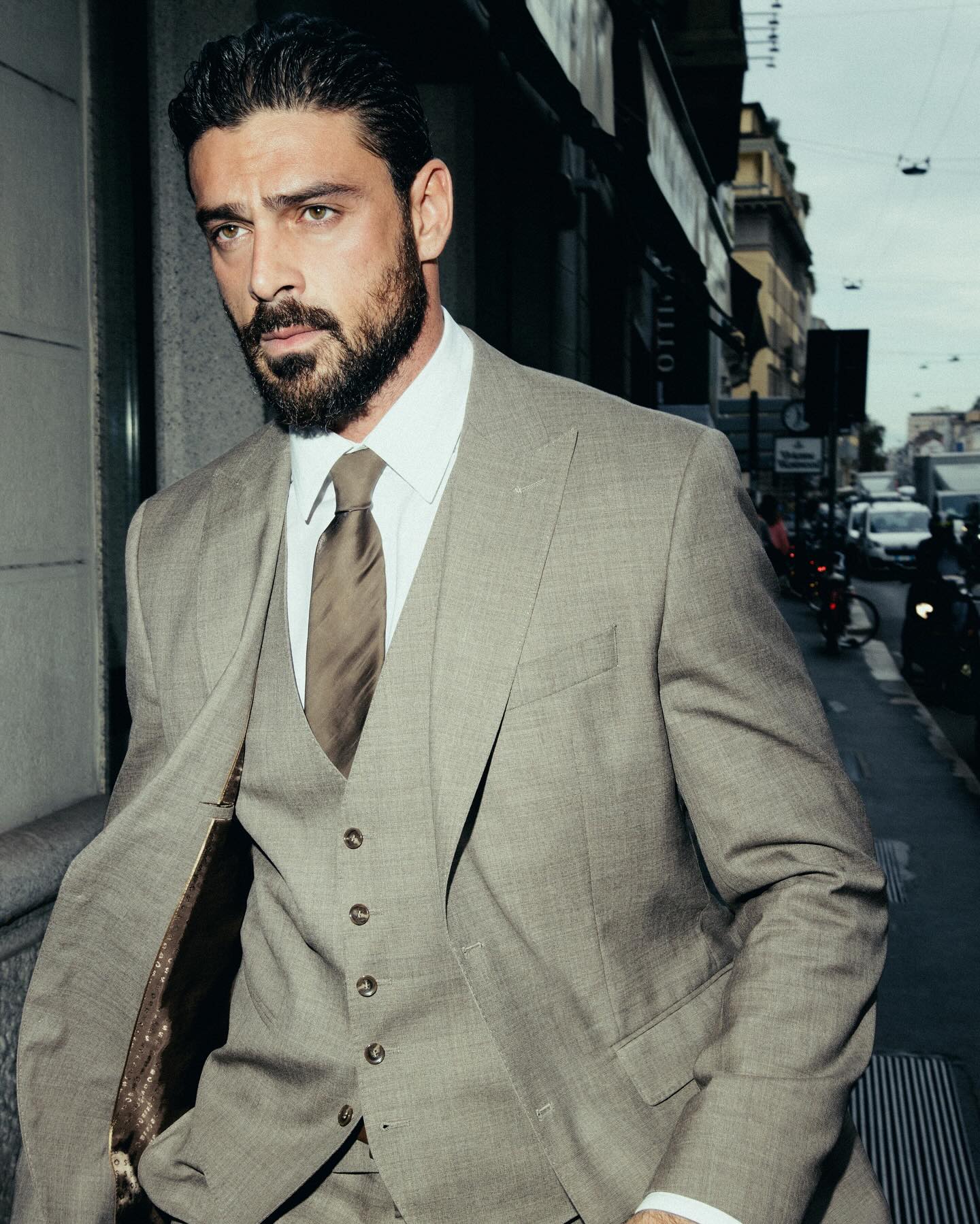 عکس های michele morrone عکس های michele morrone