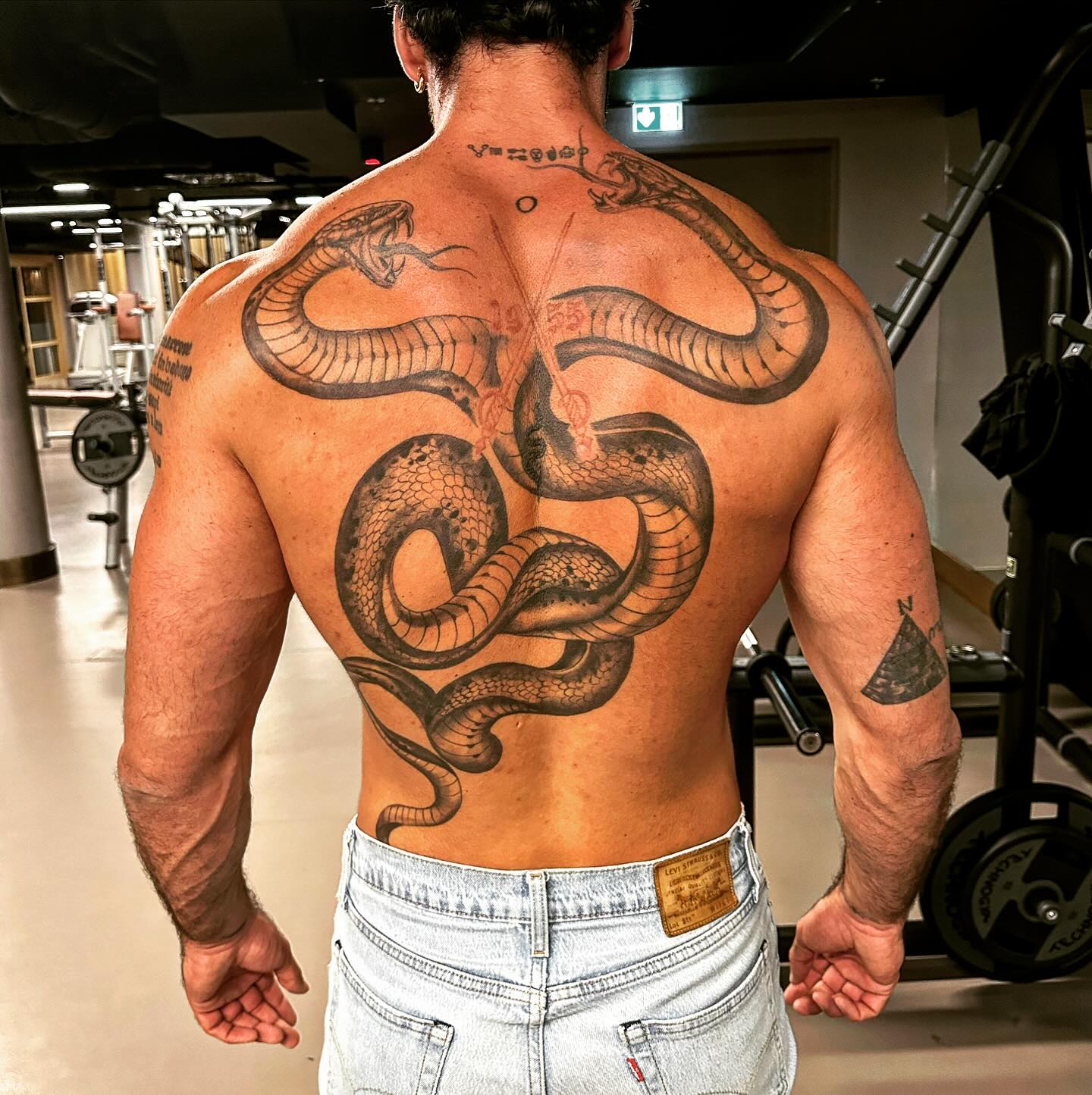 میکله مورونه تتو میکله مورونه تتو