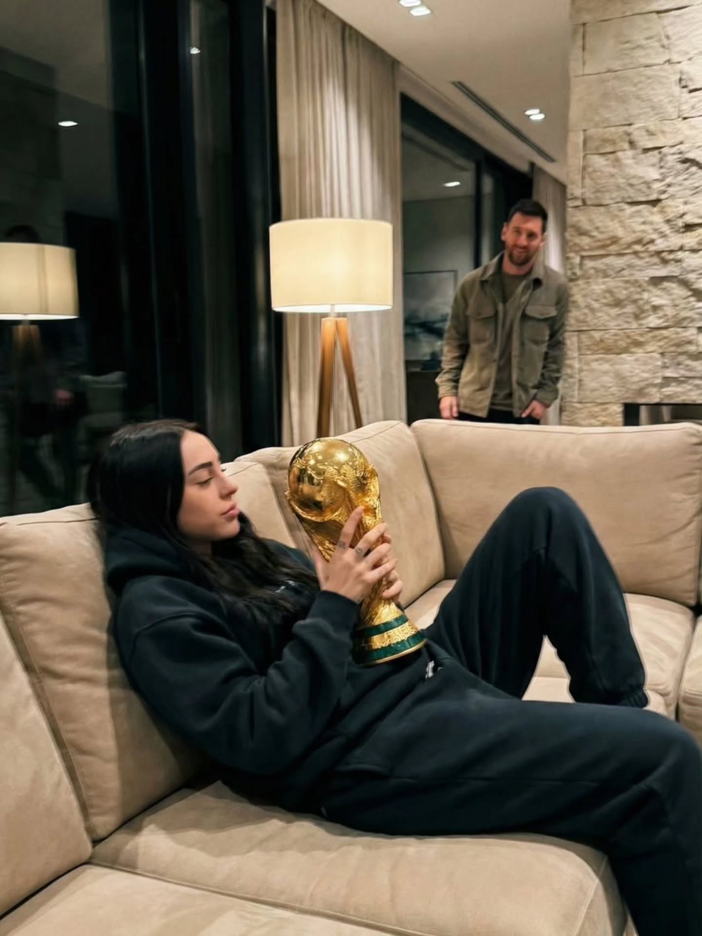 خواننده نیکی نیکول خواننده نیکی نیکول